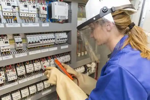 electrician Kurtistown